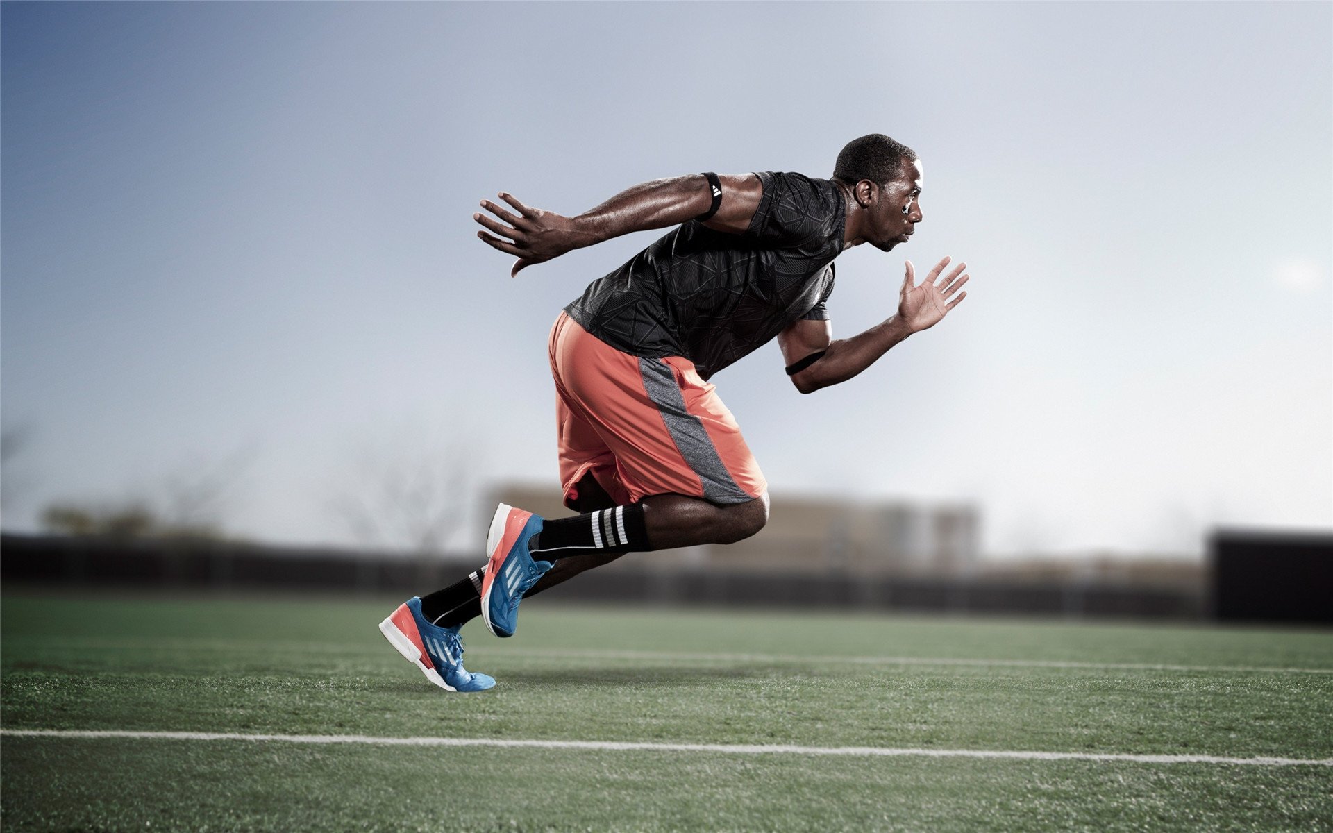 世界铁人三项系列赛阿布扎比站 中国混合接力队创历史最好名次